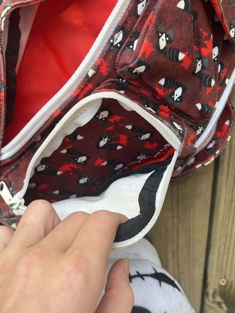 KAVU Rope Sling Crossbody Bag in Raccoon Print - Picture 4 of 8